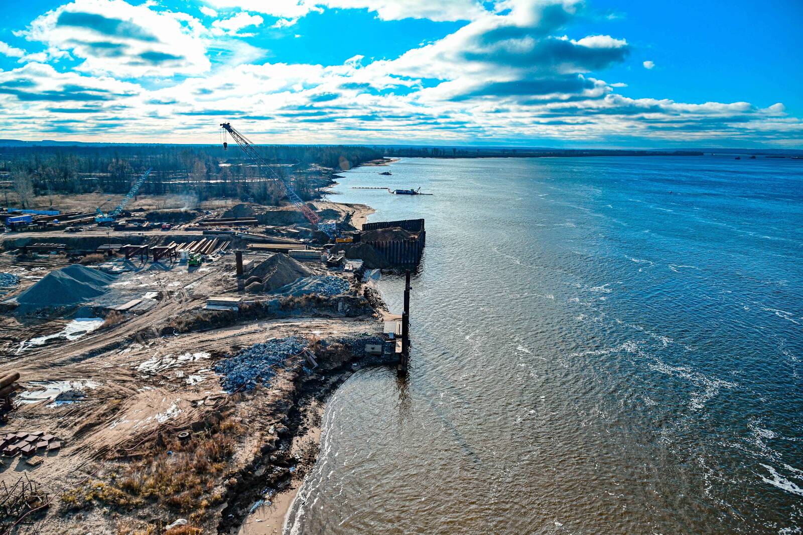  Фото: Минниханов проверил, как идет строительство обхода Челнов и Нижнекамска 