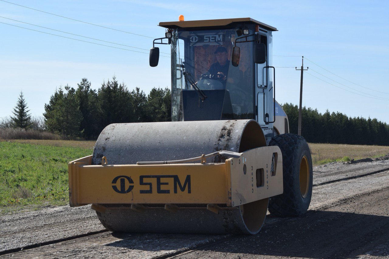 Под Челнами начали восстанавливать дороги, разбитые при строительстве М-7 Под Челнами начали восстанавливать дороги, разбитые при строительстве М-7