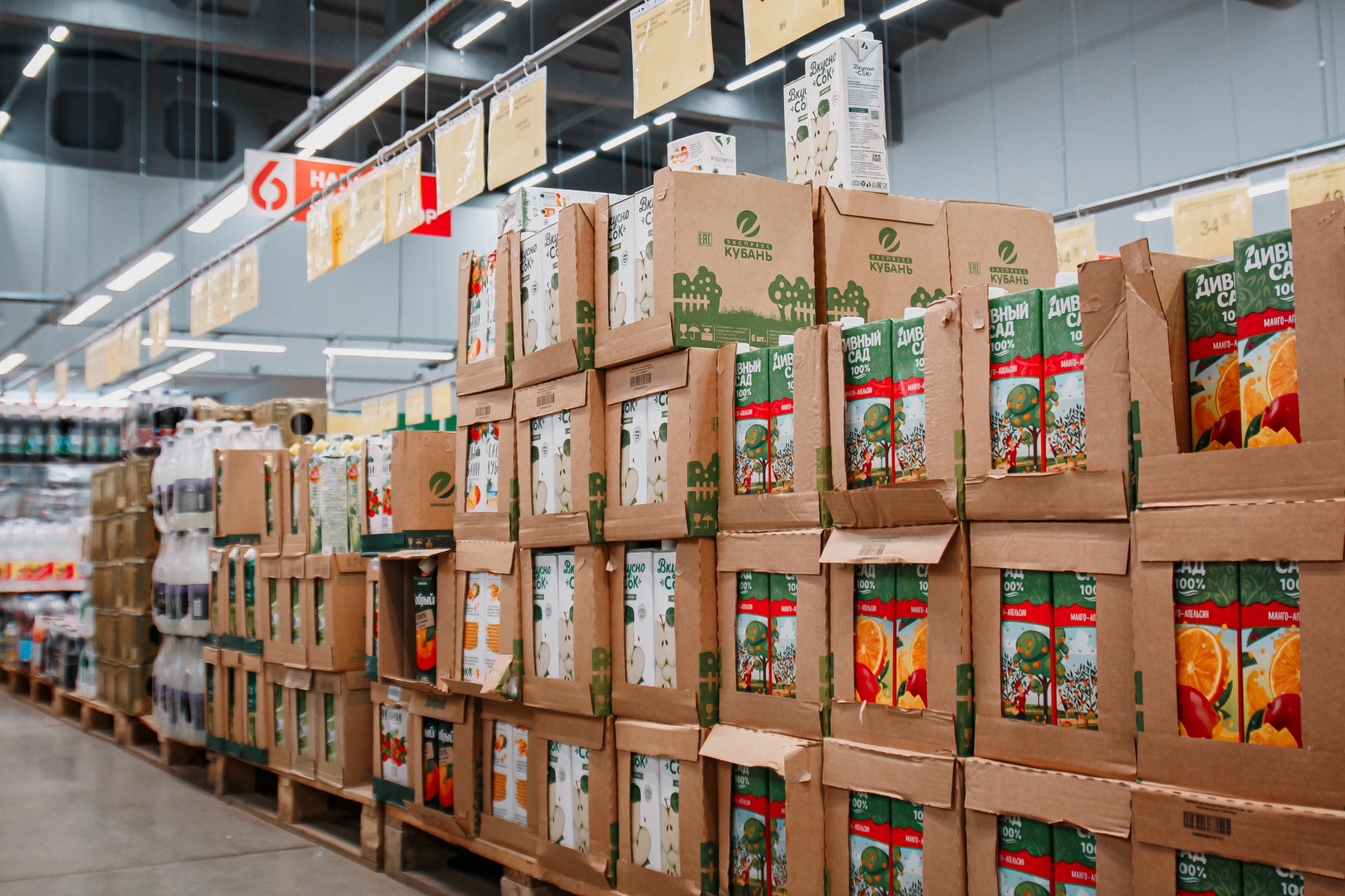 Челнинские ритейлеры наладили поставки продуктов, замершие из-за аномальных снегопадов