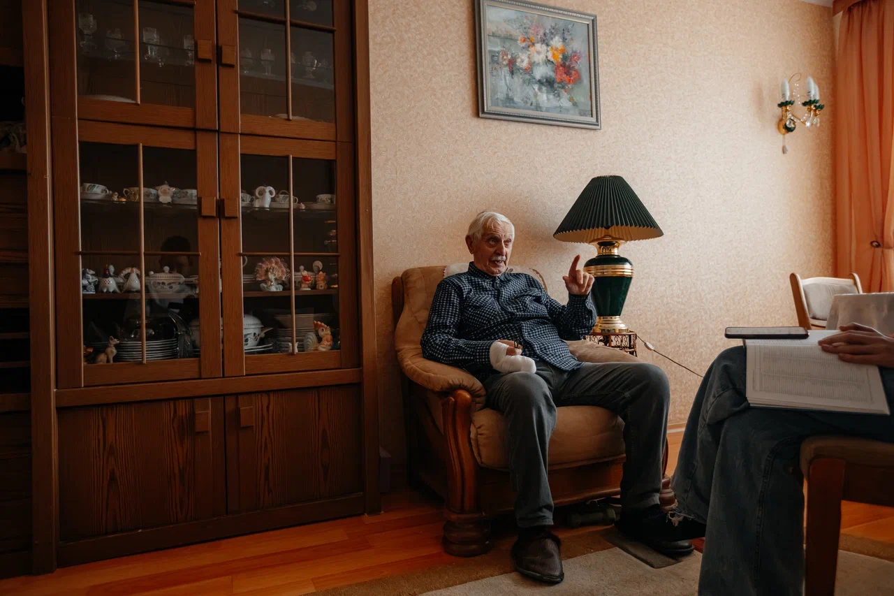 «Транспорт практически прекратил движение - не было топлива. Милиция, скорая не могли выезжать на вызовы» «Транспорт практически прекратил движение - не было топлива. Милиция, скорая не могли выезжать на вызовы»