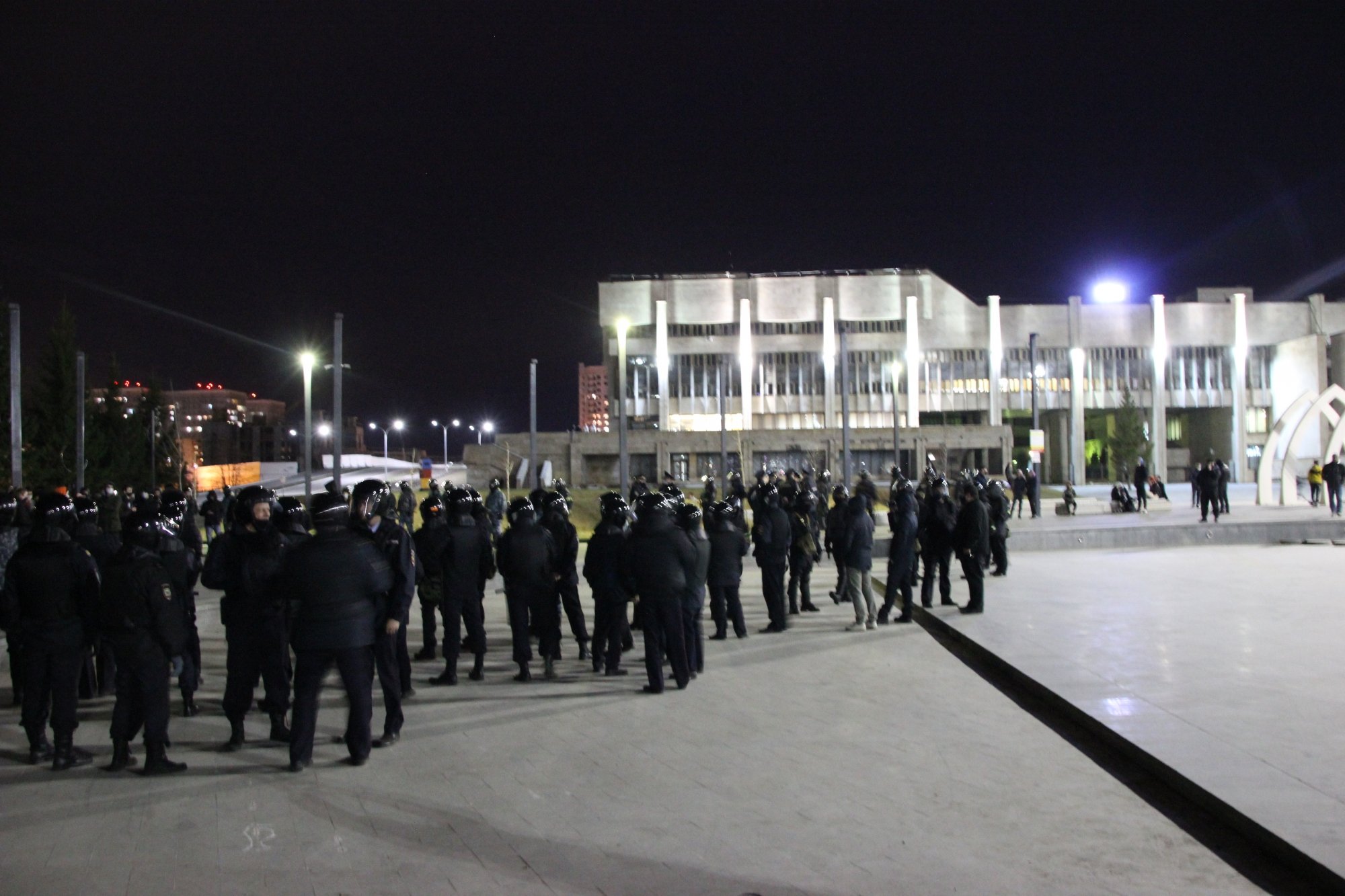 В Челнах прошел несанкционированный митинг в поддержку Навального (фото)
