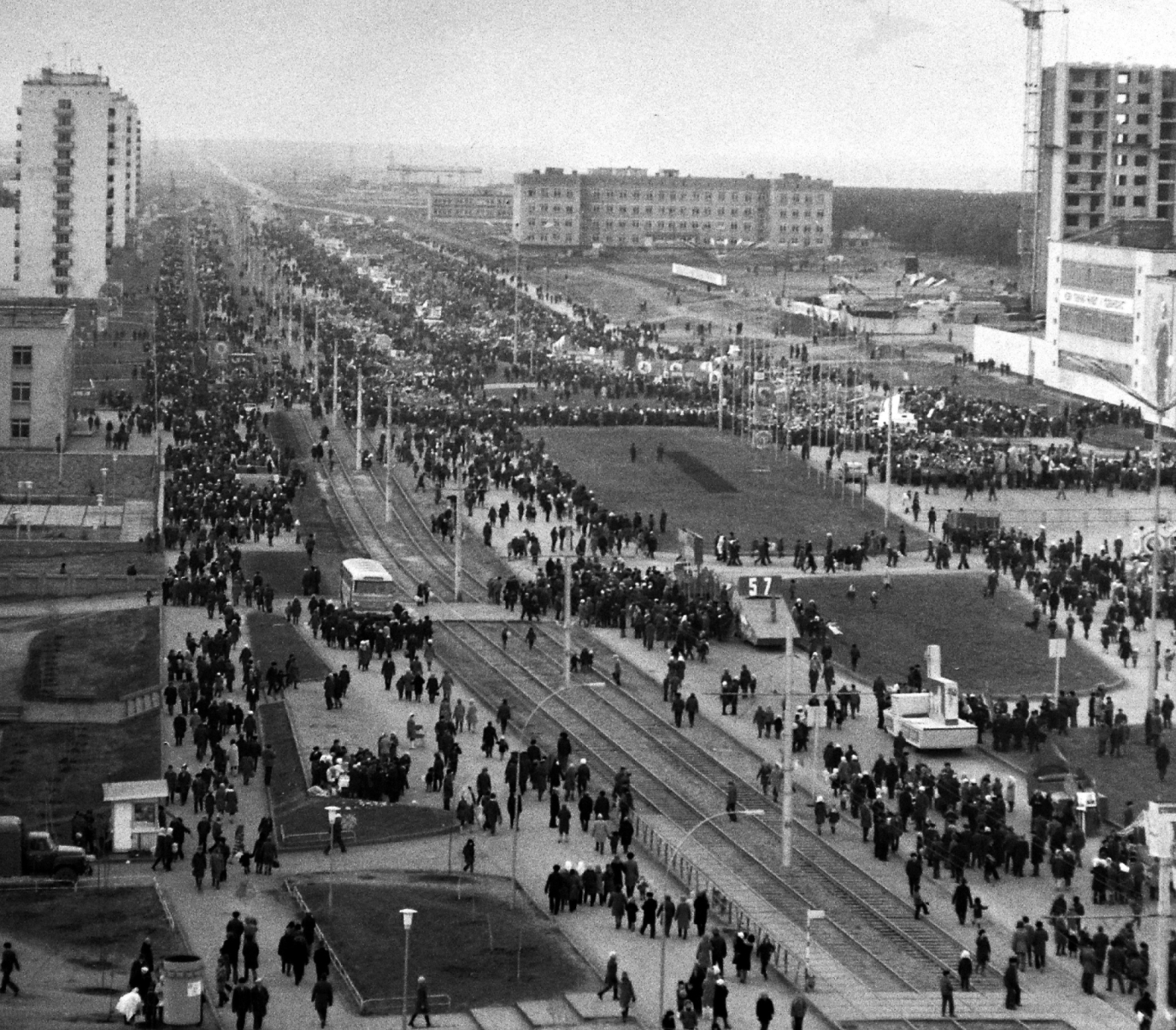 Фото: как в Челнах 50 лет назад проходили демонстрации