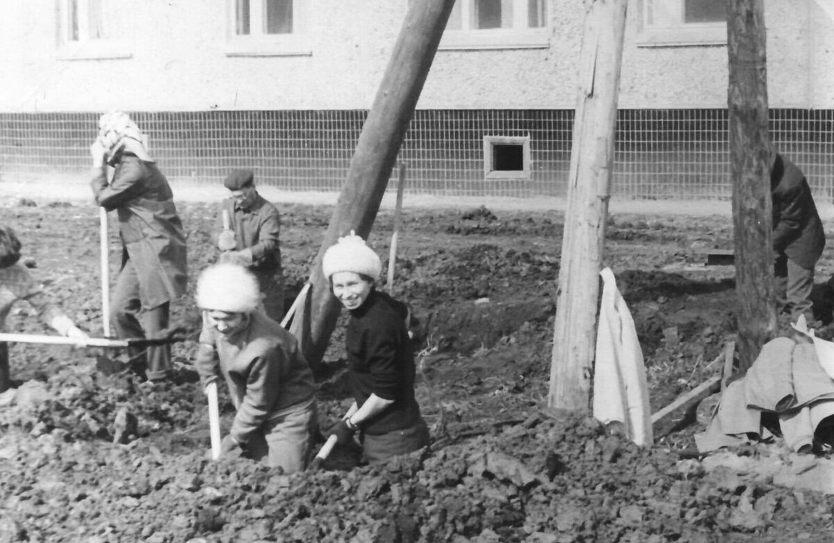 Как проходил Ленинский субботник на «КАМАЗе» 50 лет назад (фото)