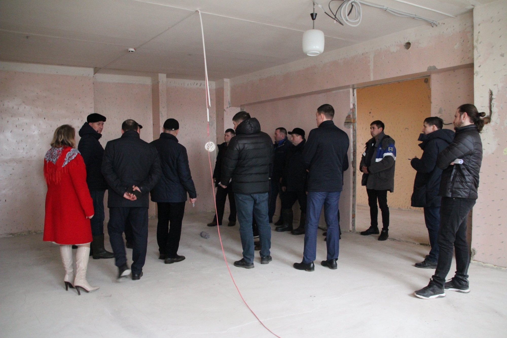 Камаев проинспектировал масштабные стройки в Азьмушкино и Шильне (фото)