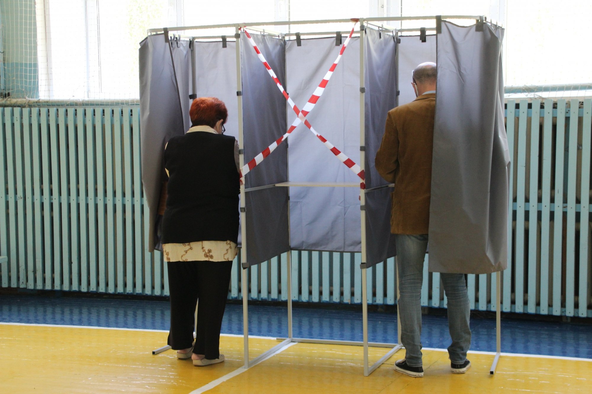 Как в Челнах идет голосование по поправкам в Конституцию РФ (фото)