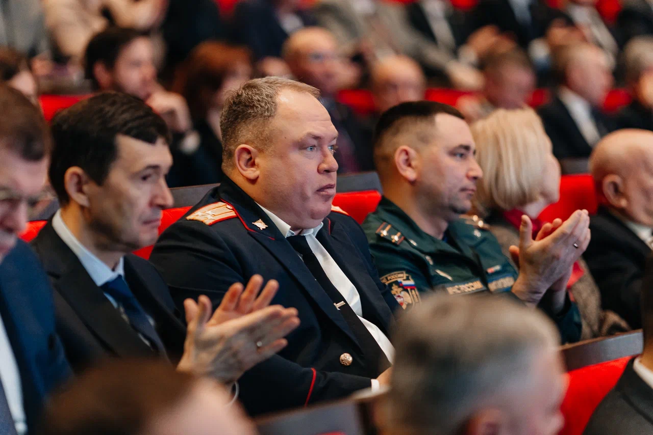 «Она очень большая. Может, поэтапно решать эту задачу?! Такую больницу вы нарисовали»