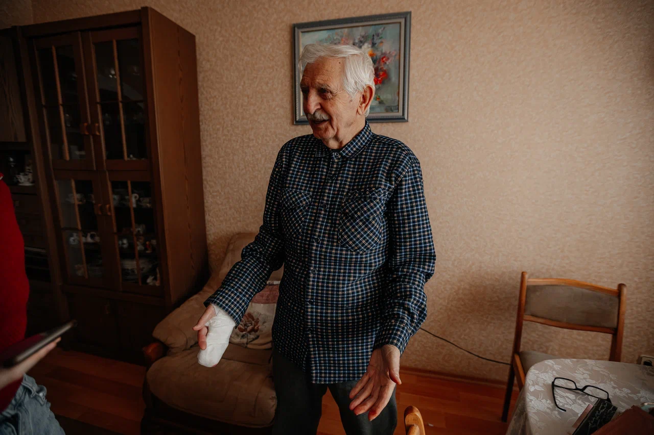 «Транспорт практически прекратил движение - не было топлива. Милиция, скорая не могли выезжать на вызовы» «Транспорт практически прекратил движение - не было топлива. Милиция, скорая не могли выезжать на вызовы»