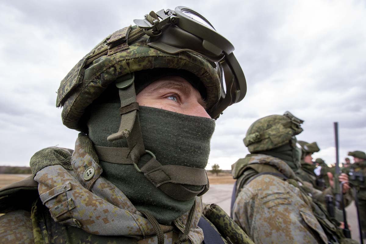 В Челнах собирают письма солдатам, участвующим в спецоперации на Украине  21.03.2022