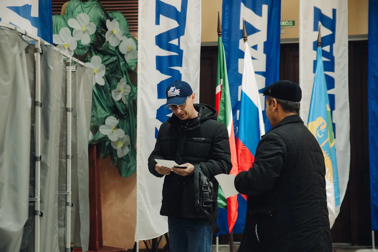 Фото: в Челны на голосование едут мигранты Узбекистана со всего Закамья