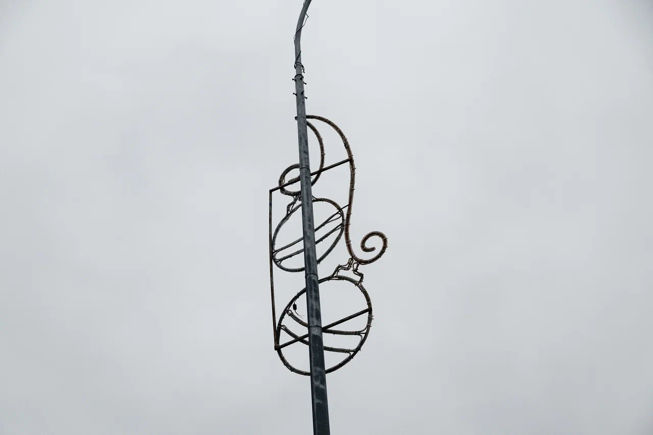 Фото: как Челны украшают к Новому году 