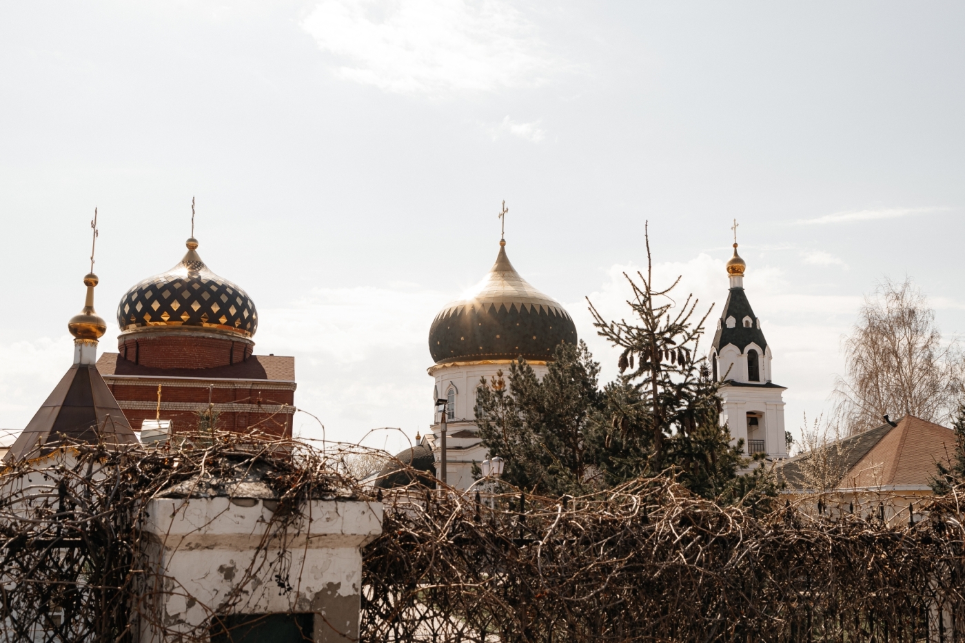 Фото: как в храмах Челнов освящают куличи на Пасху