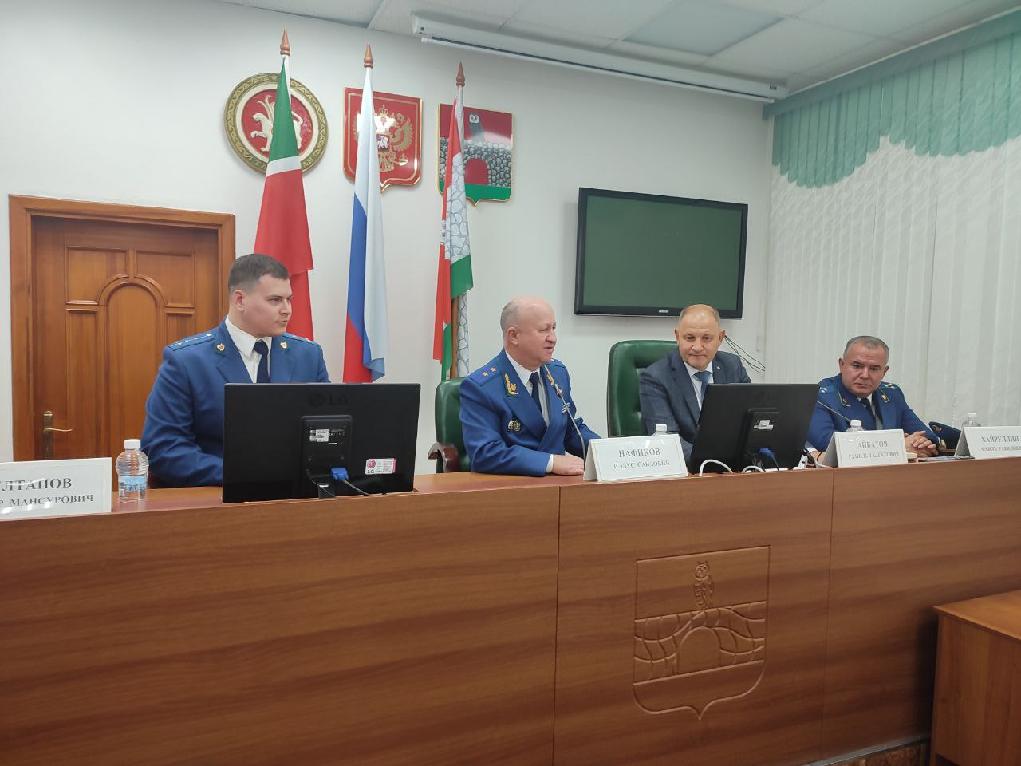 Уроженец Челнов Ильдар Султанов стал прокурором Черемшанского района