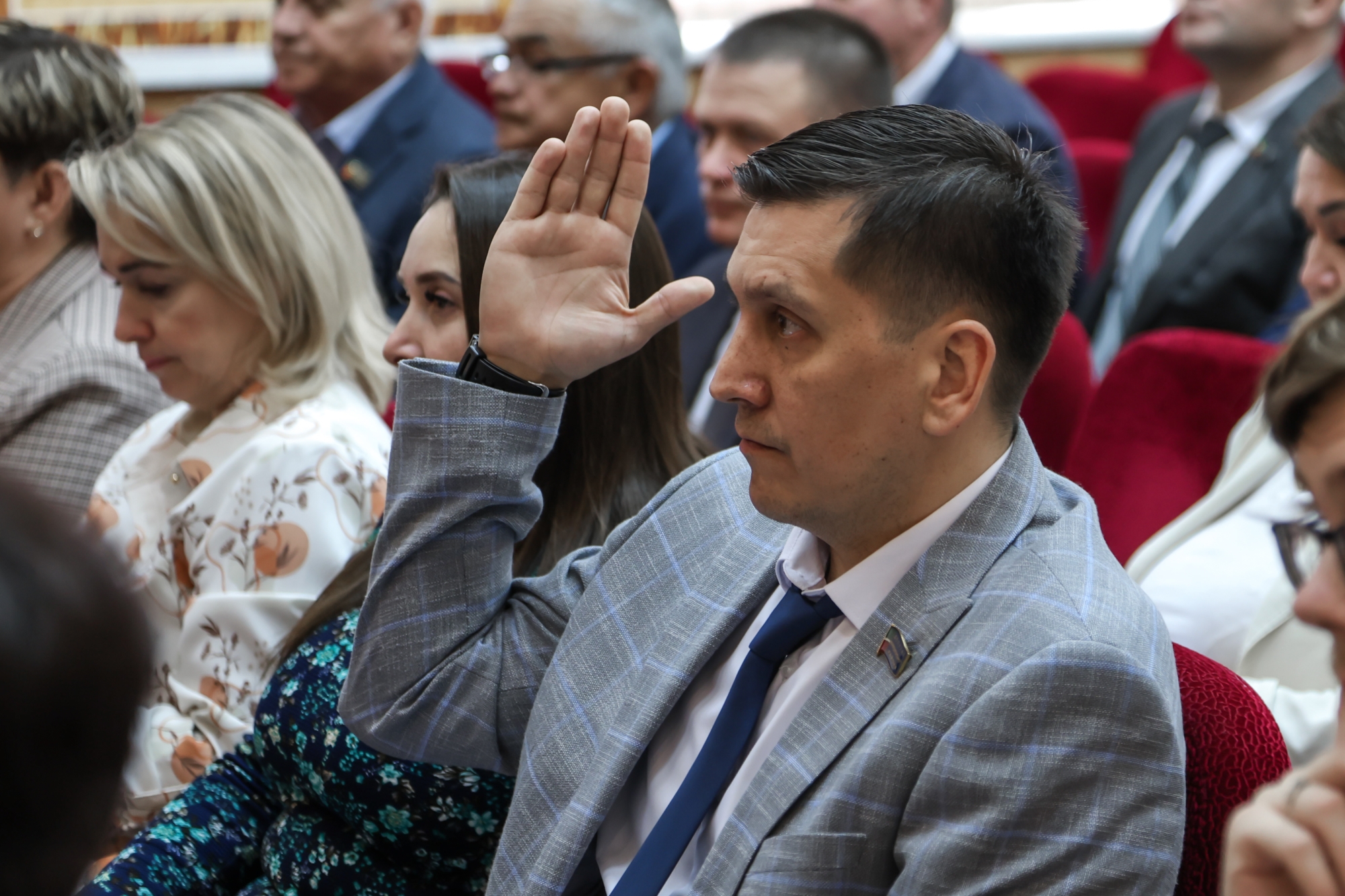 Как сессия тукаевского райсовета прошла без Фаила Камаева (фото)
