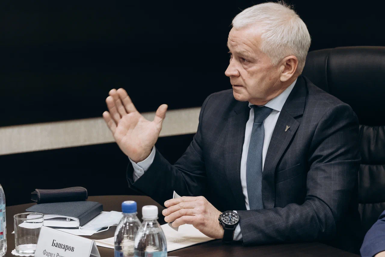 «Мы вымрем, как динозавры. Придут, как нам говорят, более эффективные игроки – это позиция города»