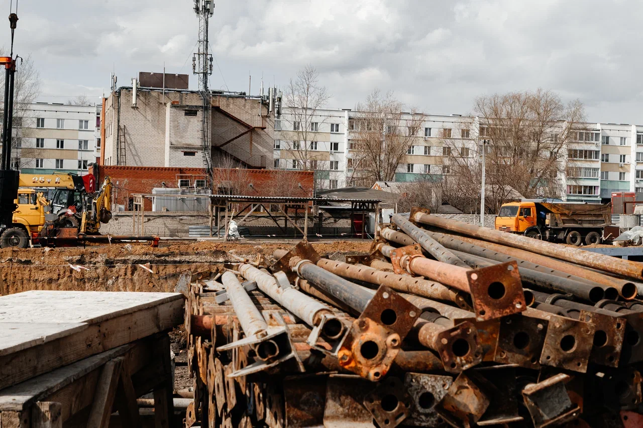 Скандальный дом в 59-м микрорайоне будут строить три года (фото) 