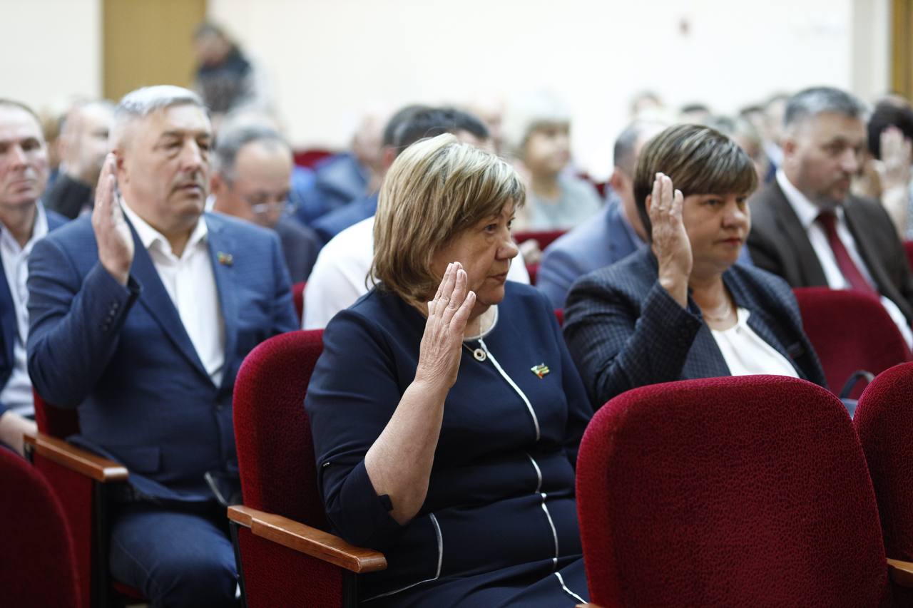 Депутаты единогласно приняли отставку Фаила Камаева «по собственному желанию»