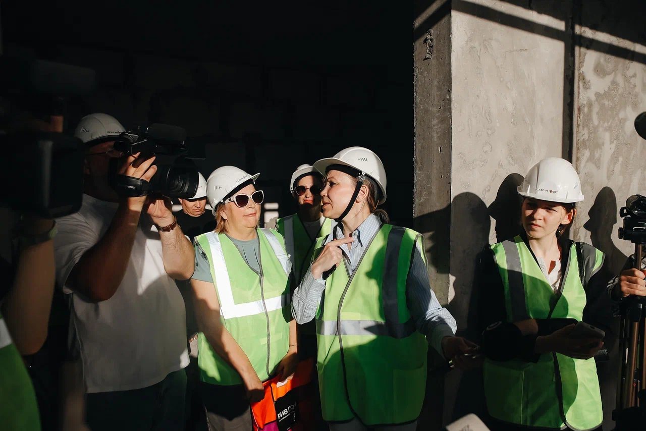 Фарид Салахов приехал к жителям ЖК «Маяк», где разгорелся скандал (фото)