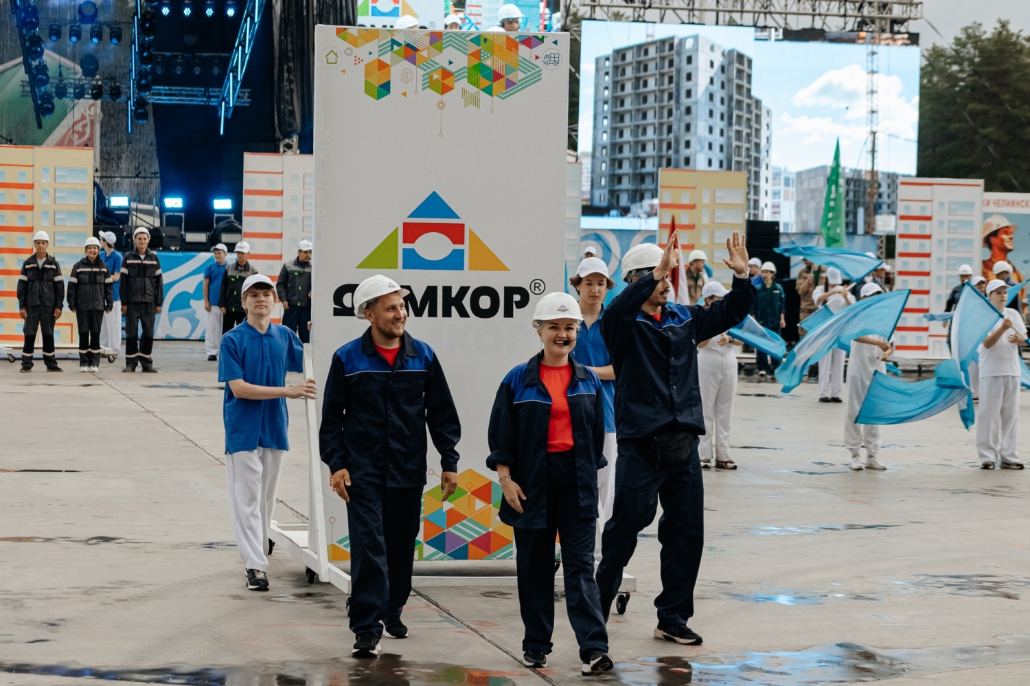 Как в Челнах отметили День строителя: выставка, награды и концерт (фото)