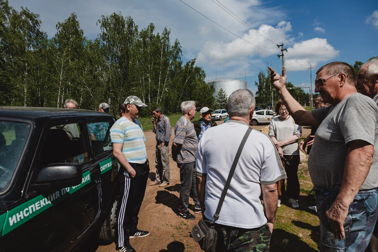 Рыбаки подняли бунт против закрытия единственного спуска к воде в Челнах