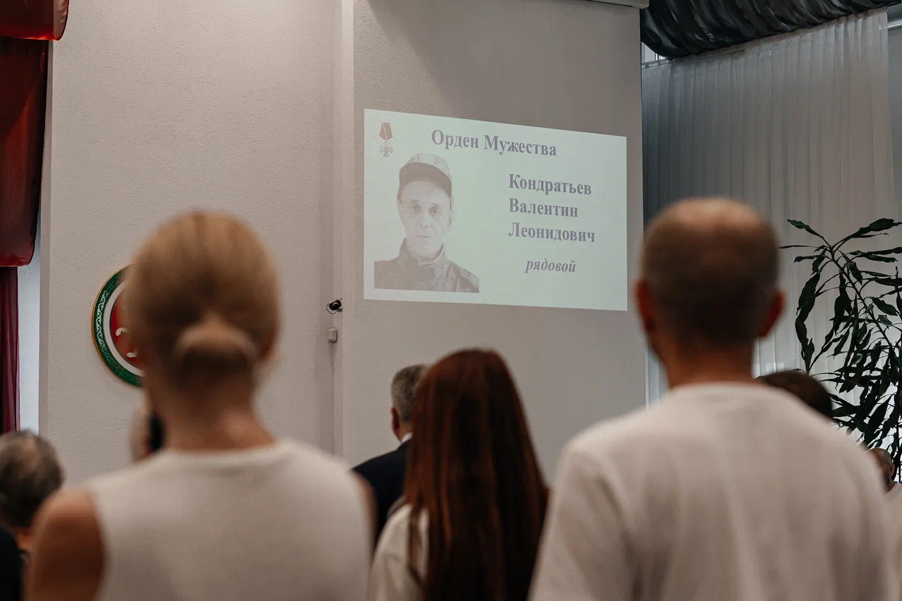 Фото: 12 челнинских бойцов посмертно награждены орденами Мужества Фото: 12 челнинских бойцов посмертно награждены орденами Мужества