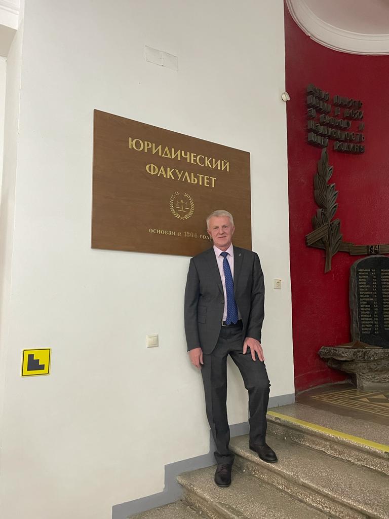 Известный адвокат Котов отмечен премией «Юрист года» за защиту прав человека