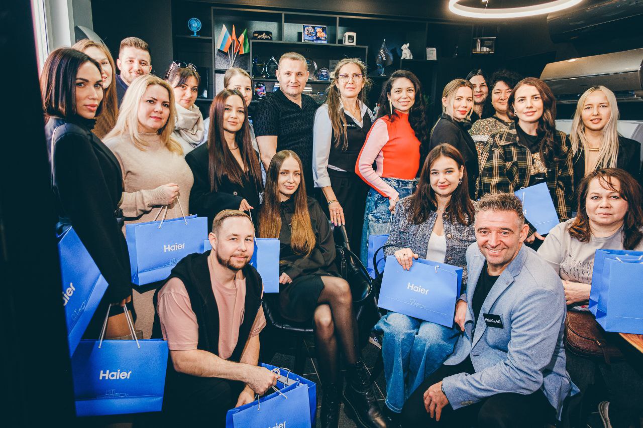 Офис, шоурум или коворкинг? В Альметьевске открылся Haier House! Офис, шоурум или коворкинг? В Альметьевске открылся Haier House!