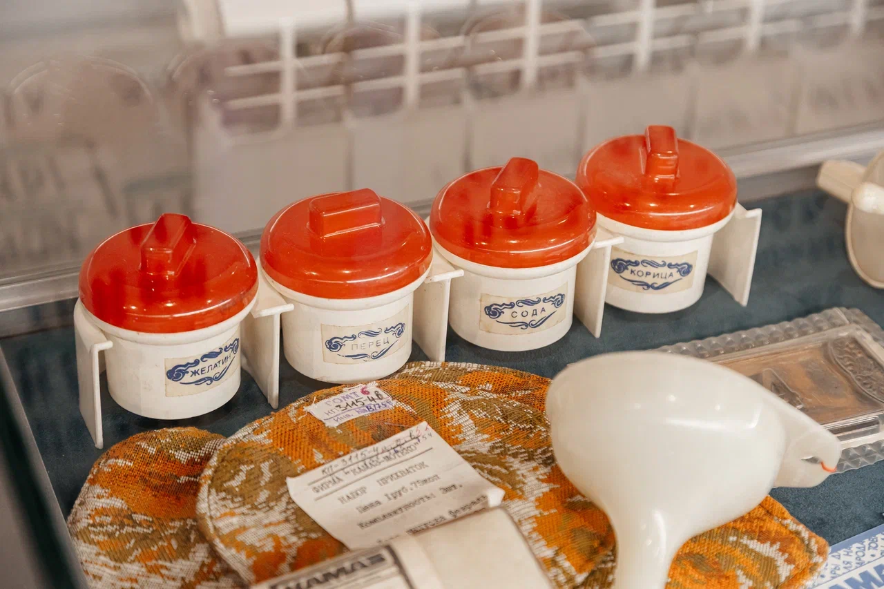 Кухонная утварь, роба и «Молнии» 70-х: что показывают в музее к юбилею «КАМАЗа» 