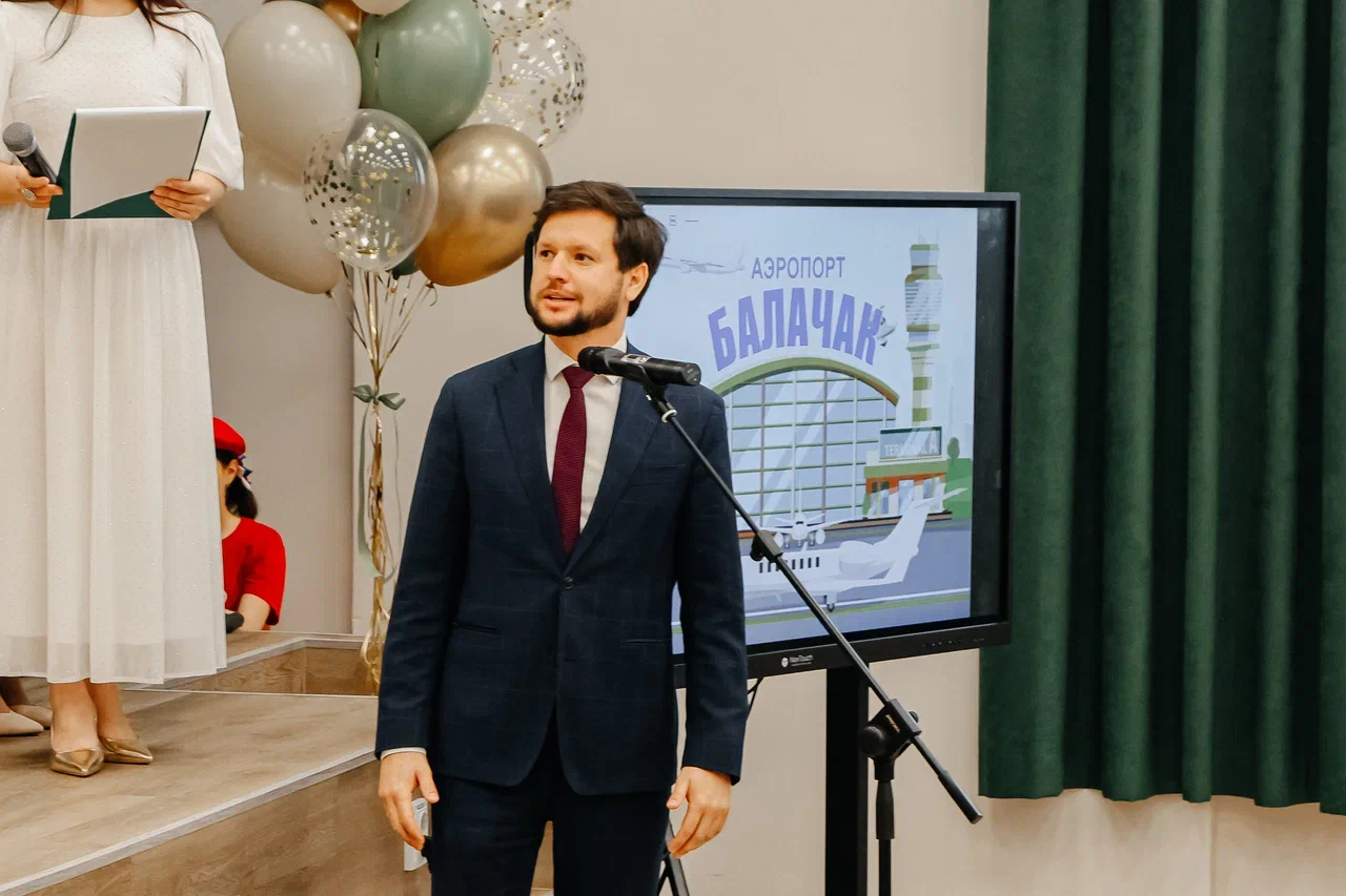 Фото: в челнинских школах прозвучал последний звонок