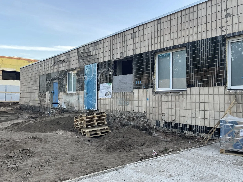 Как ремонтируют здание в поселке ЗЯБ, куда переедут судмедэксперты (фото)