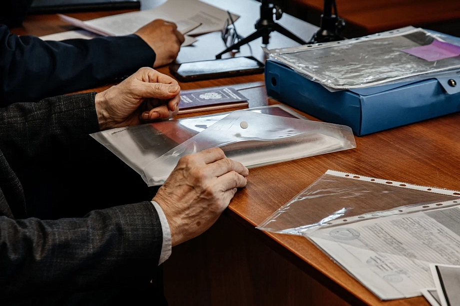 «В результате исключительного содействия Макарова, его должностного положения и авторитета, Сейдаева восстанавливают на обучение…» «В результате исключительного содействия Макарова, его должностного положения и авторитета, Сейдаева восстанавливают на обучение…»