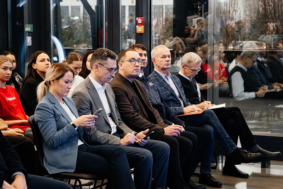 «На самом деле подобные авто разрабатывают около пяти лет. «Атом» создается четвертый год – это нормально»