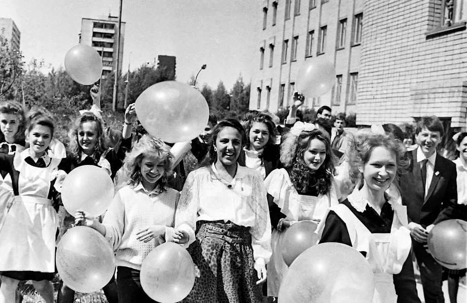 Фото: последний звонок в Челнах в 80-х – как старшеклассники прощались со школой 