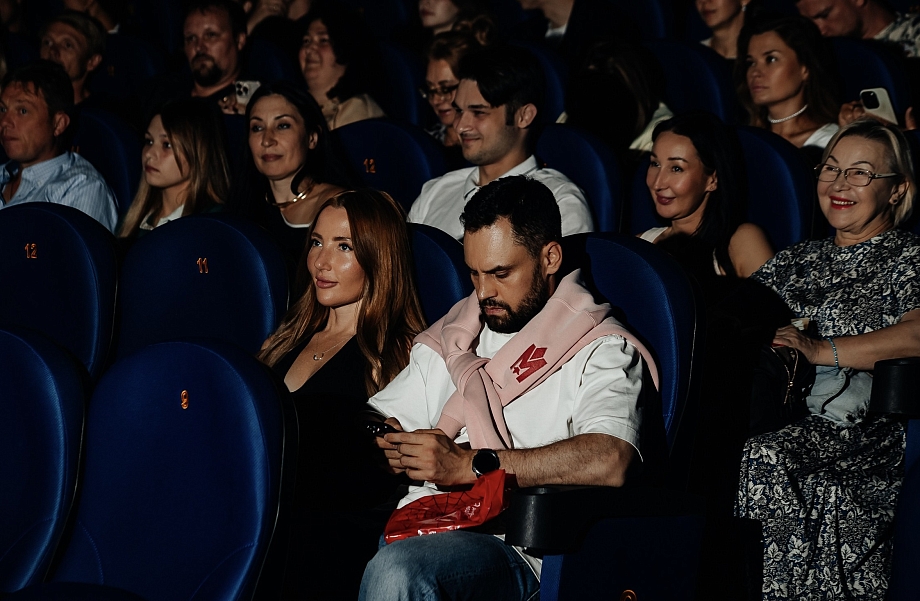 Кинопоказ Дариной: большое кино, большой ажиотаж и интервью с Человеком-пауком