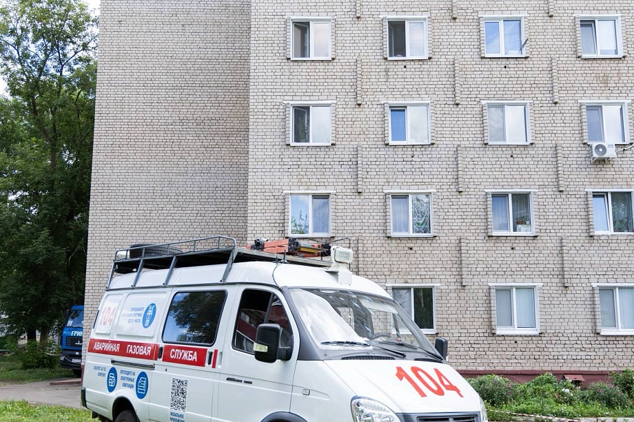 В Нижнекамске начали восстанавливать дом, пострадавший при атаке БПЛА (фото) В Нижнекамске начали восстанавливать дом, пострадавший при атаке БПЛА (фото)