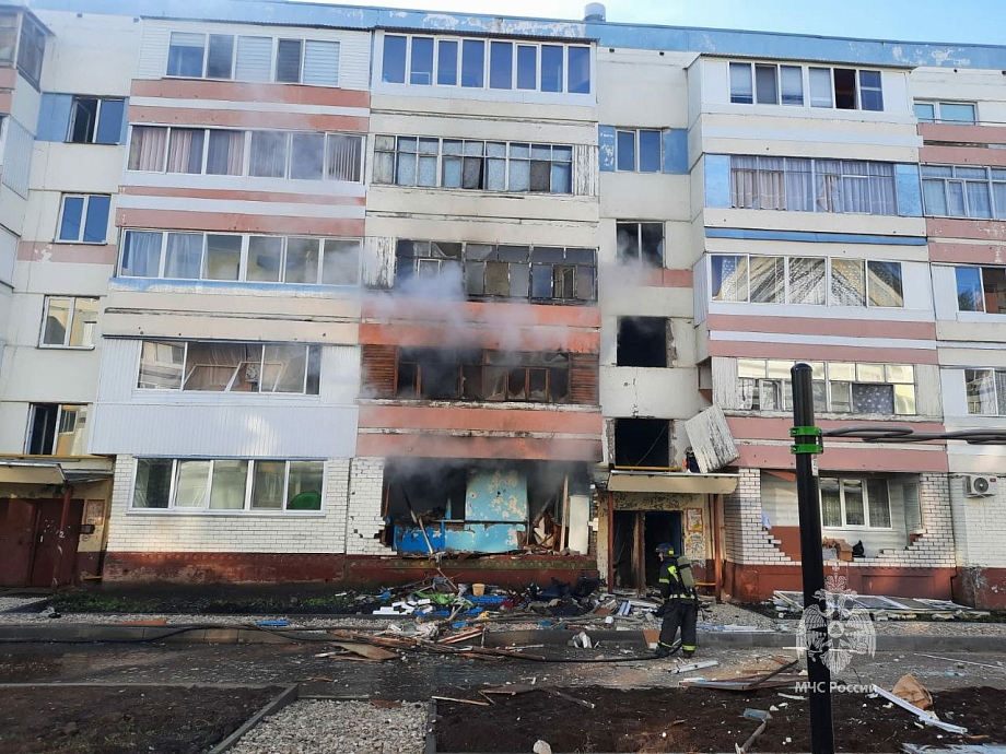В жилом доме в Нижнекамске произошел взрыв (видео)