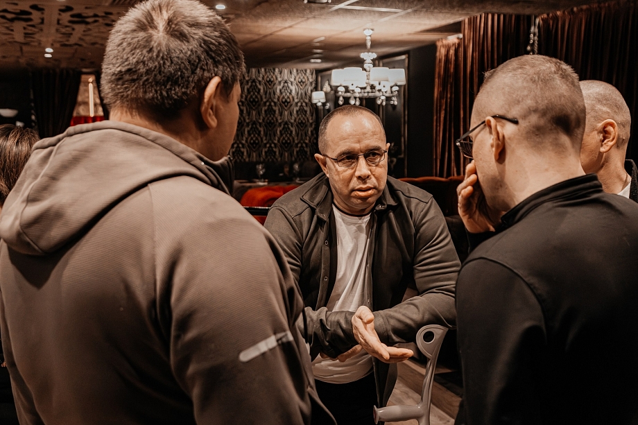  «Находясь на передовой, нам важно ощущать поддержку родственников, коллег, компании…»