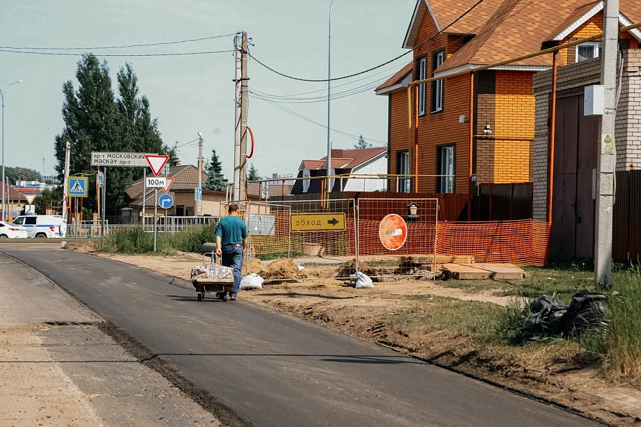 Фото: как ремонтируют центральную улицу Орловки в Челнах
