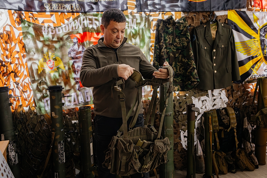 «К краповому берету могут прикасаться лишь те, кто имеет право его носить…и родственники погибшего» «К краповому берету могут прикасаться лишь те, кто имеет право его носить…и родственники погибшего»