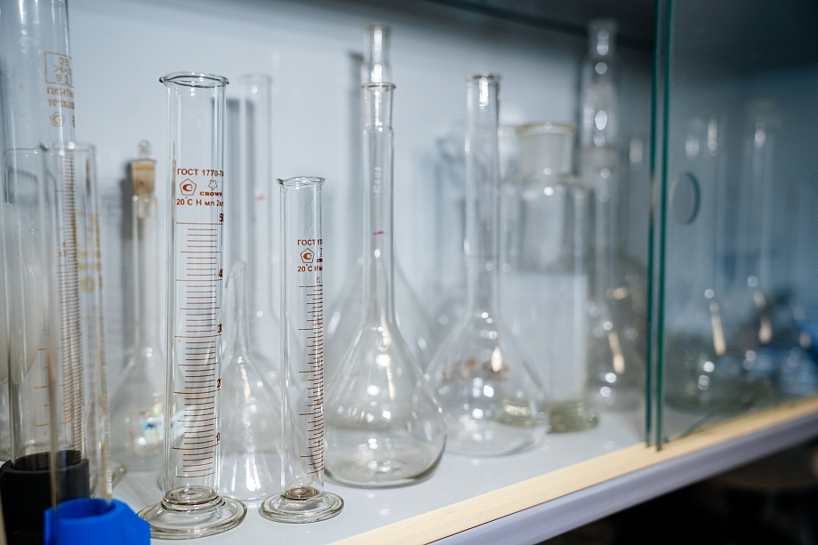 «Почти половина преступлений раскрывается по оставленным следам. В основном это руки»