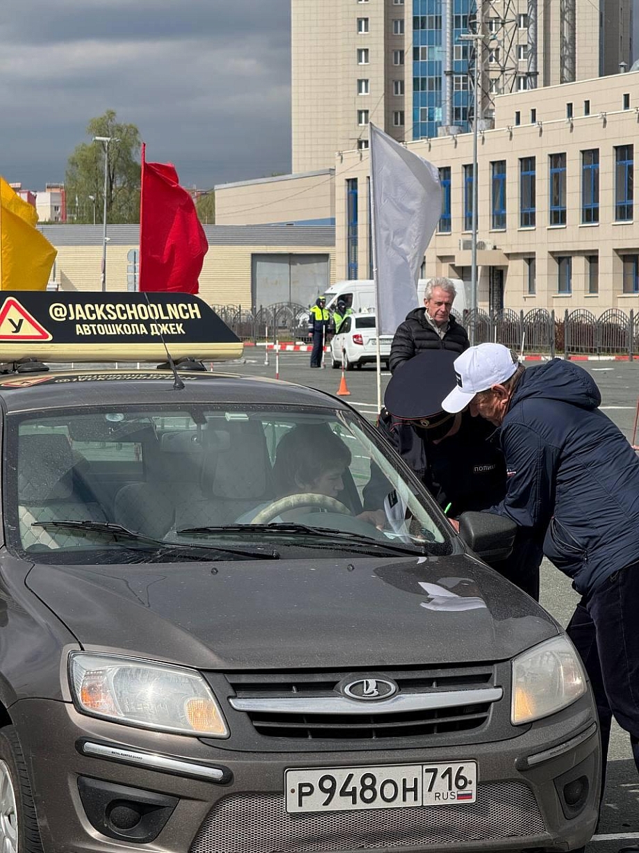 Автошкола «Джек» из Челнов стала чемпионом Татарстана по автомногоборью