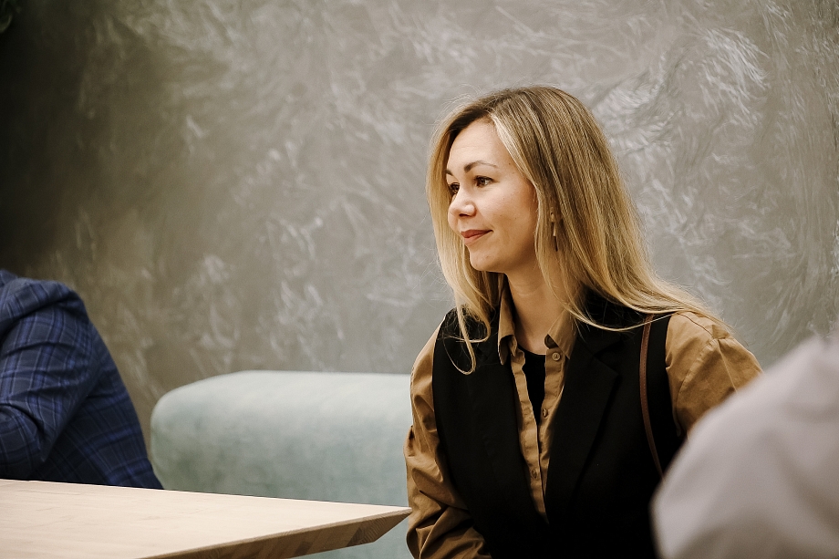 Дарина и Гомберг начали проект с Ваславского