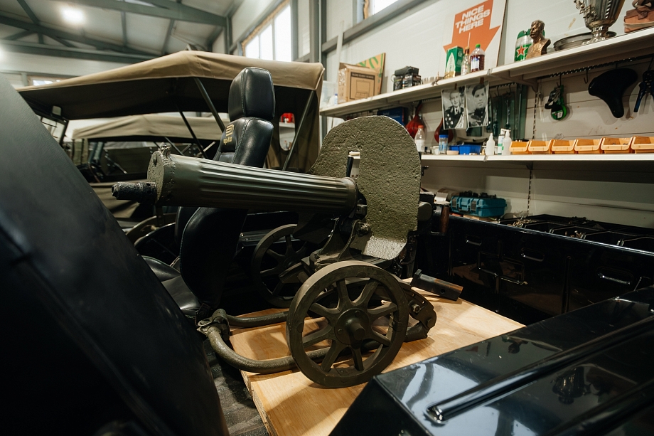 «Из Москвы звонят по поводу этой машины, но я не отдам. Я чувствую, это не истинные ценители» «Из Москвы звонят по поводу этой машины, но я не отдам. Я чувствую, это не истинные ценители»