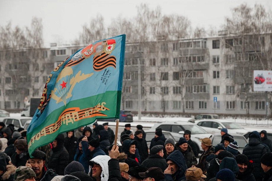 Фото: в Челнах почтили память воинов-интернационалистов