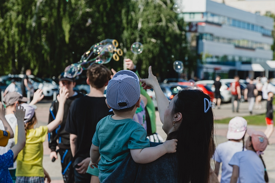 «Я хочу землю максимально близко – в 15 километрах от города. Вот мне интересно, когда эти деньги будут выделены на инфраструктуру?»