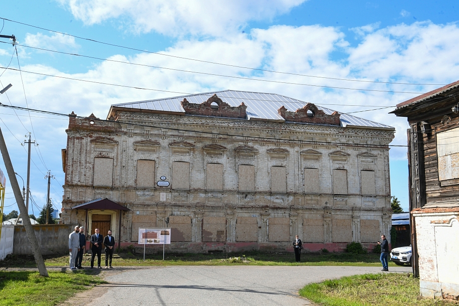 Рустам Минниханов оценил, как идет благоустройство исторических мест в Елабуге 