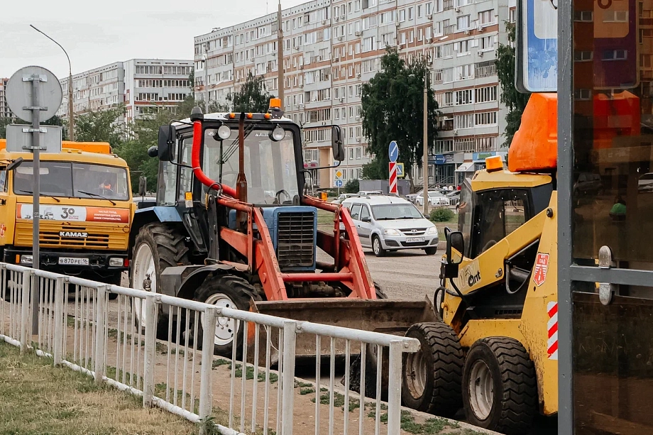 Фото: как ремонтируют проблемный участок на проспекте Беляева в Челнах