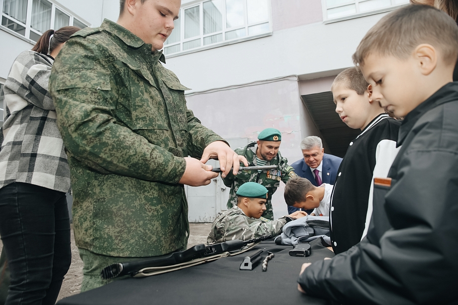 «Челны – город активных и креативных людей» – Магдеев проголосовал на выборах 