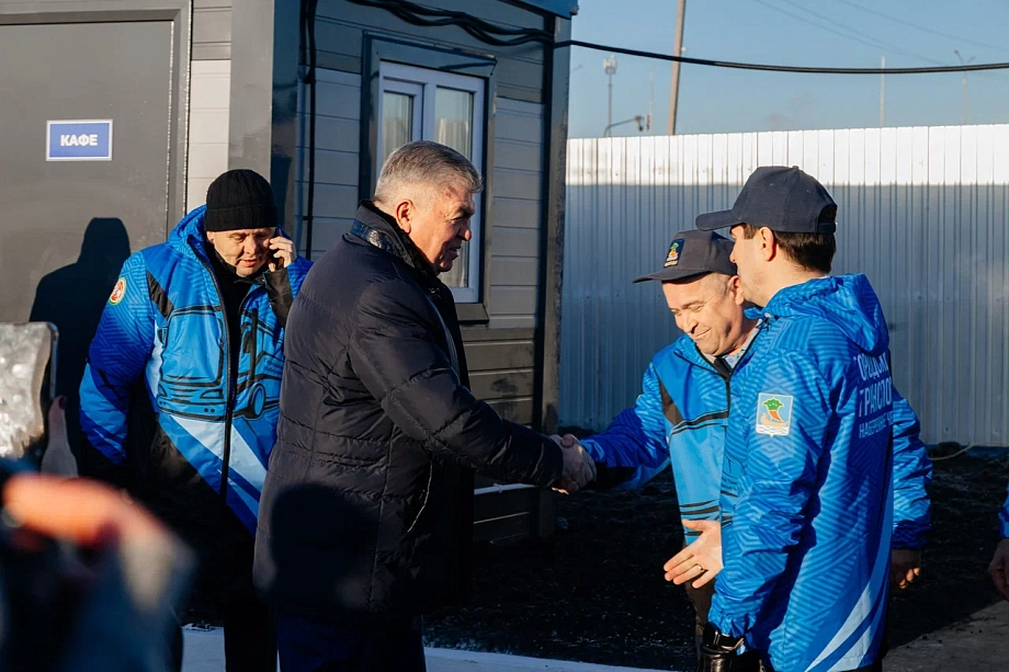 «Есть все законные основания обращаться к правительству России. Люди просят не на гулянки их возить, а на работу»