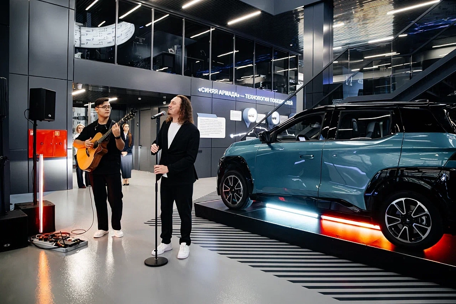 «На самом деле подобные авто разрабатывают около пяти лет. «Атом» создается четвертый год – это нормально»