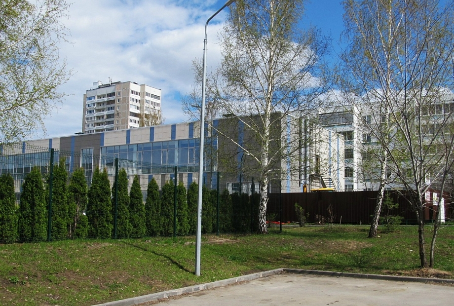 Скандальное здание в 39-м комплексе, против которого бунтовали люди, достроили